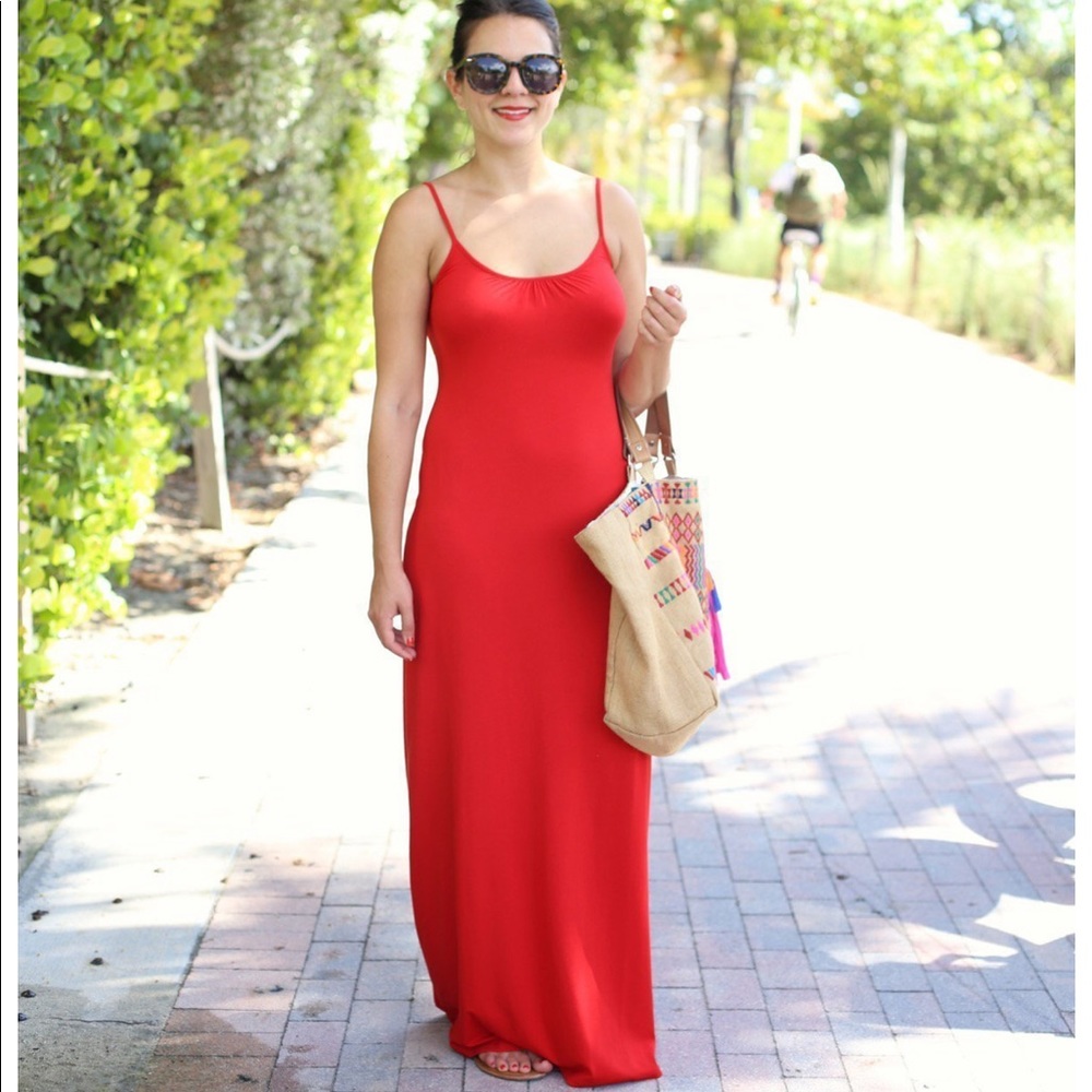 Maxi Dress w/cut out back